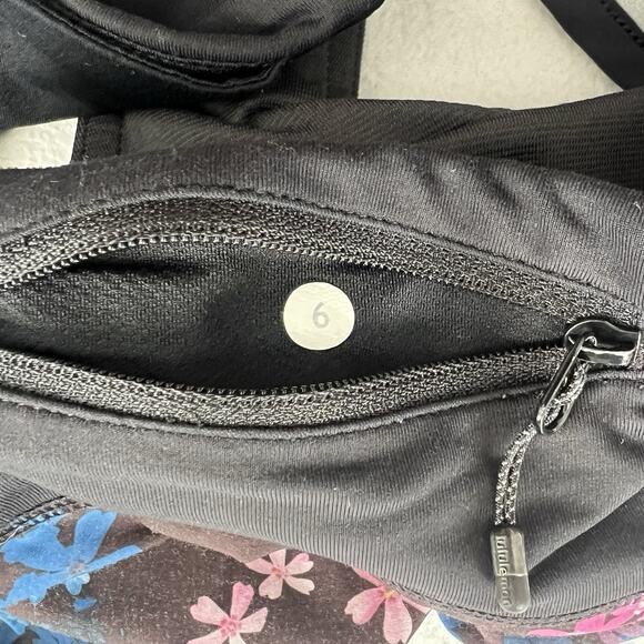 Lululemon Run 2.5” Speed Shorts 4-way Petal Pop Multicolor Floral Print Black 6 - Picture 4 of 9